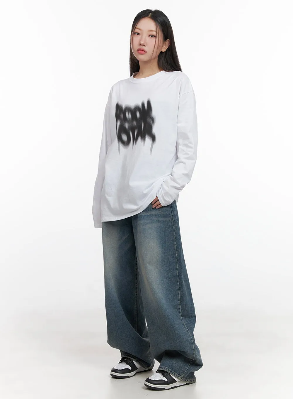 Oversized Graphic Print Long Sleeve Tee CD411